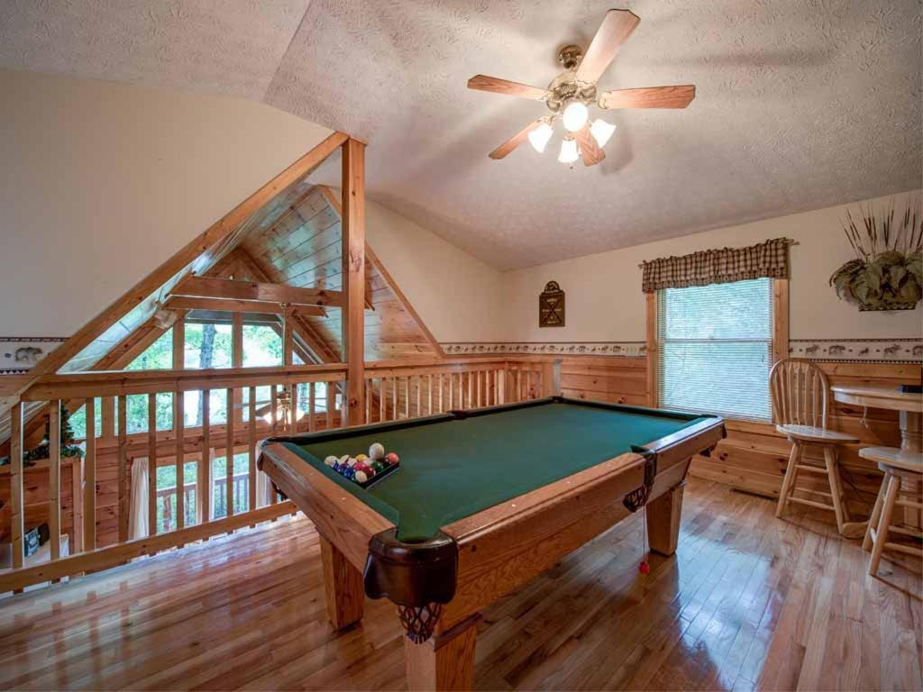 Cubs Cove Villa แกตลิงเบิร์ก ภายนอก รูปภาพ